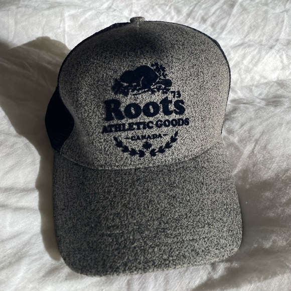 Roots Baseball Cap - Picture 1 of 4